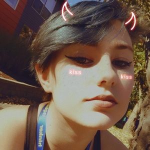 Meet your Posher, Libby